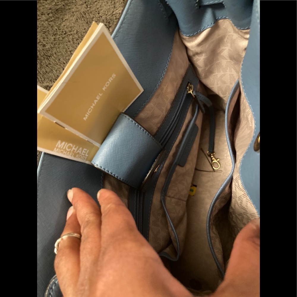 Handbag - Picture 5 of 7
